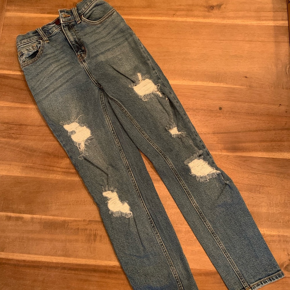 Fashion Nova womens high waisted ripped blue jeans